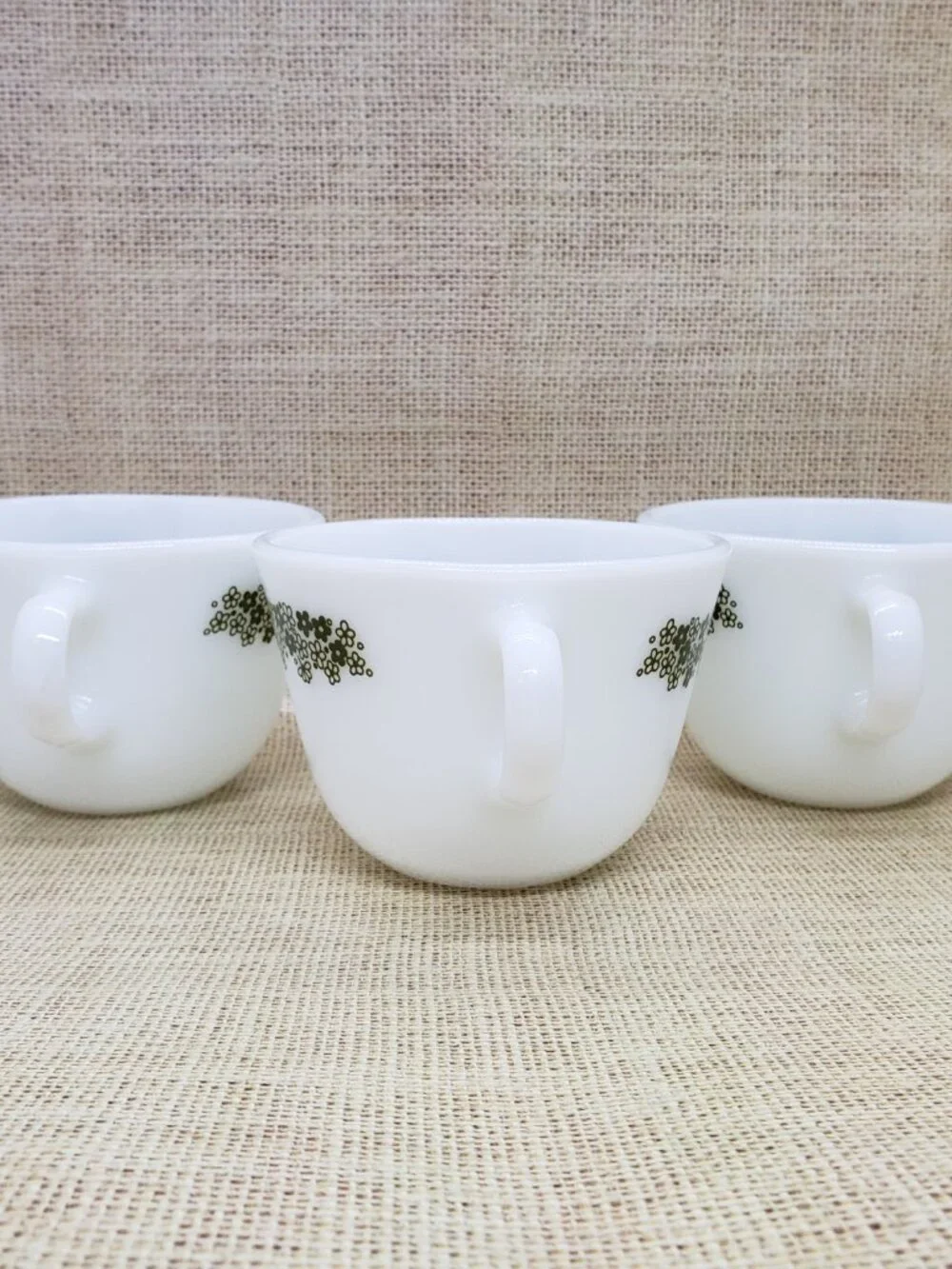 3 Pyrex Spring Blossom Mugs White Green Flower Crazy Daisy Corelle Compatibles - Picture 4 of 10